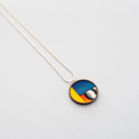 collier theo mosaïque de plumes inspiration mondrian